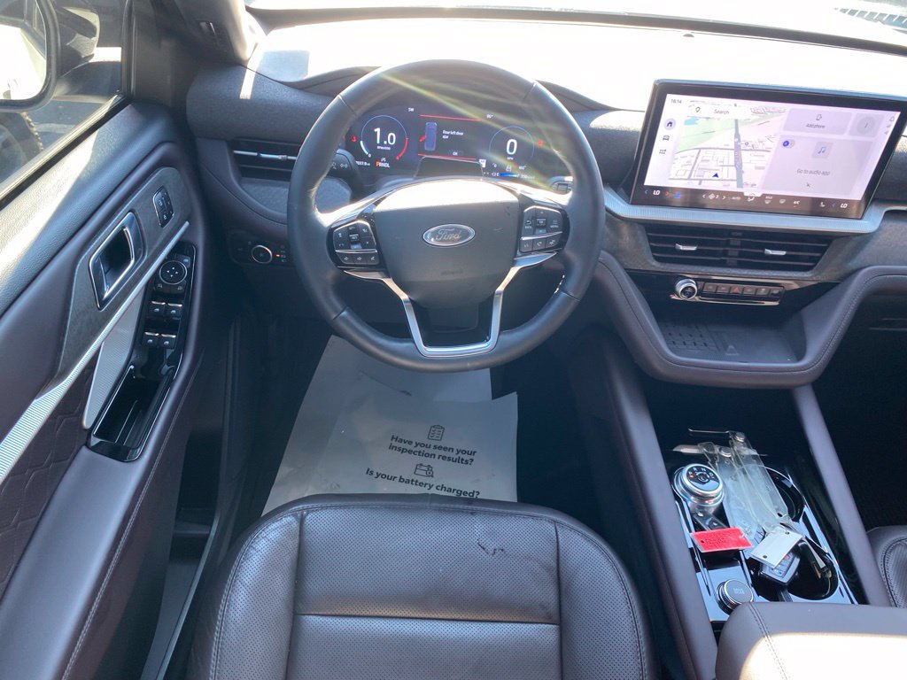Used 2025 Ford Explorer Platinum w/ Ultimate Package RWD image 10