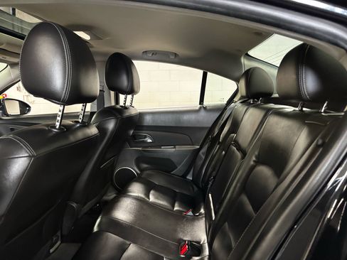 Used 2015 Chevrolet Cruze LT w/ Sun, Sound and Sport Package image 7