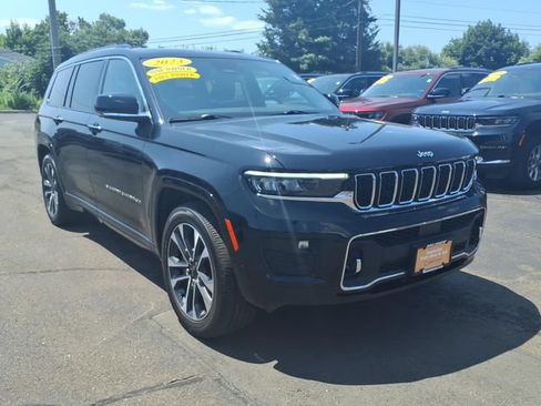 Used 2023 Jeep Grand Cherokee L Overland AWD/4WD image 3