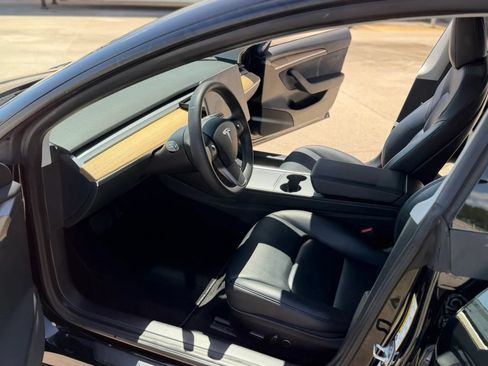 Used 2021 Tesla Model 3 Long Range AWD/4WD image 16