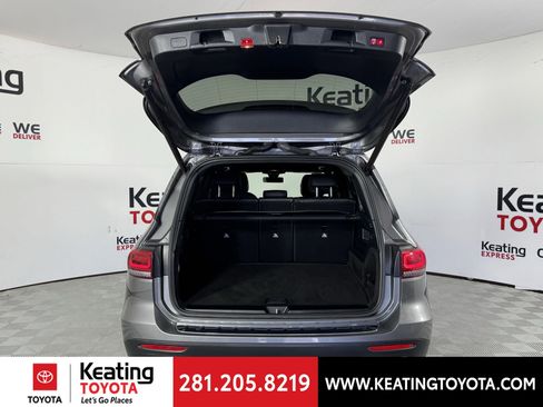 Used 2021 Mercedes-Benz GLB 250 4MATIC image 15