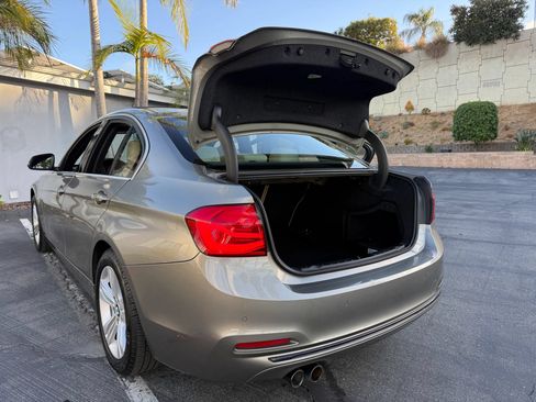 Used 2018 BMW 330i Sedan w/ Convenience Package RWD image 27