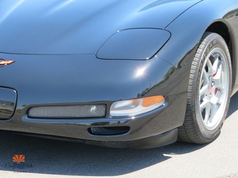 Used 2001 Chevrolet Corvette Z06 w/ Memory Pkg RWD image 14
