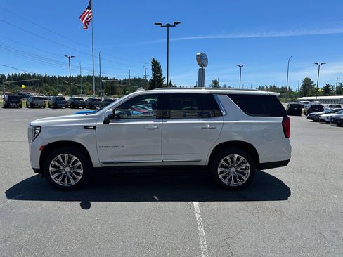Used 2024 GMC Yukon Denali AWD/4WD image 5