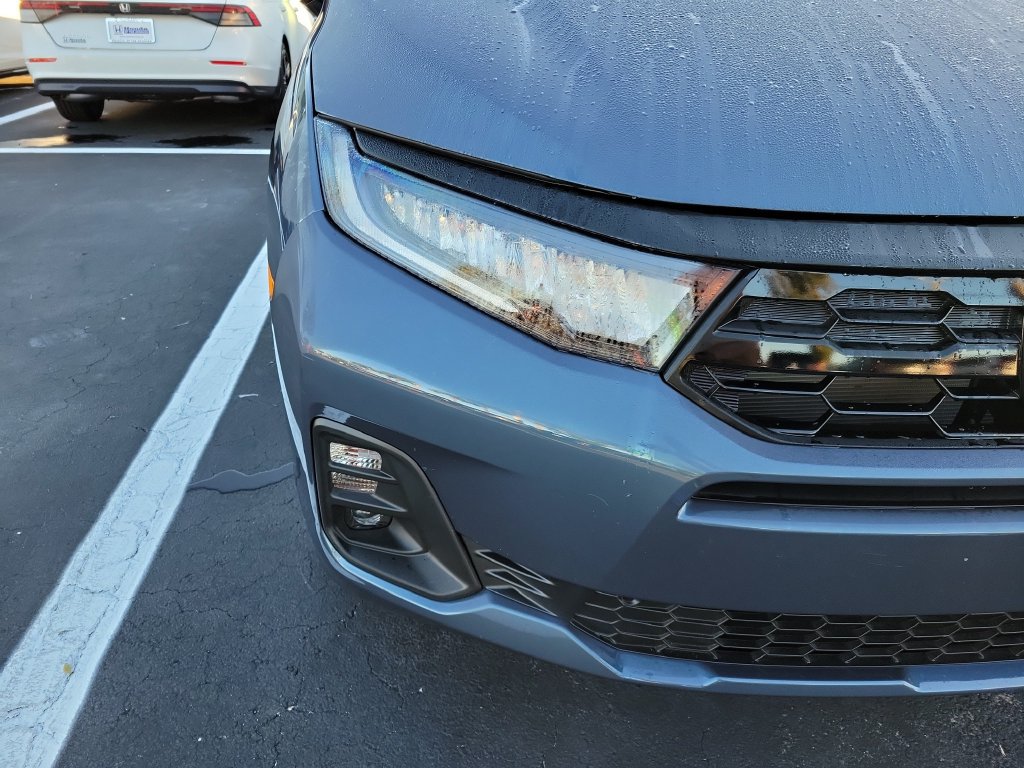 Used 2025 Honda Odyssey Touring image 9