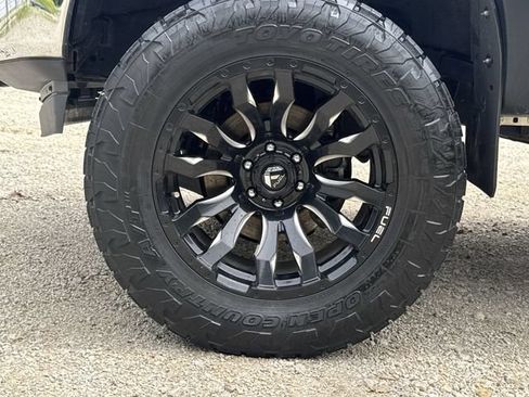 Used 2020 Ford F150 Lariat w/ Equipment Group 502A Luxury AWD/4WD image 31