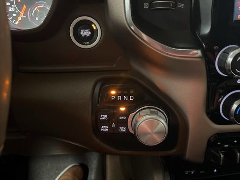 Used 2019 RAM 1500 Laramie AWD/4WD image 21