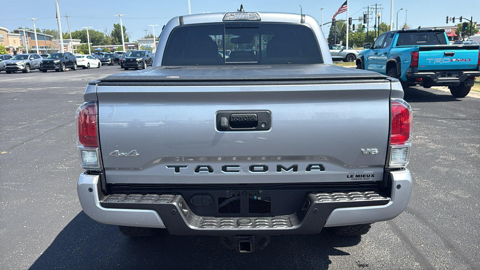 Used 2019 Toyota Tacoma Limited AWD/4WD image 6