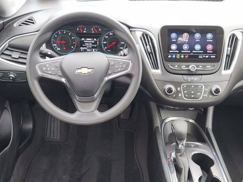 Used 2021 Chevrolet Malibu LT FWD image 21