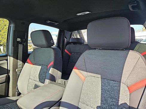 New 2025 Chevrolet Colorado Z71 w/ Midnight Edition image 14