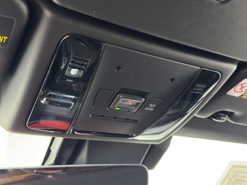 Used 2023 Lexus LC 500 Convertible image 38