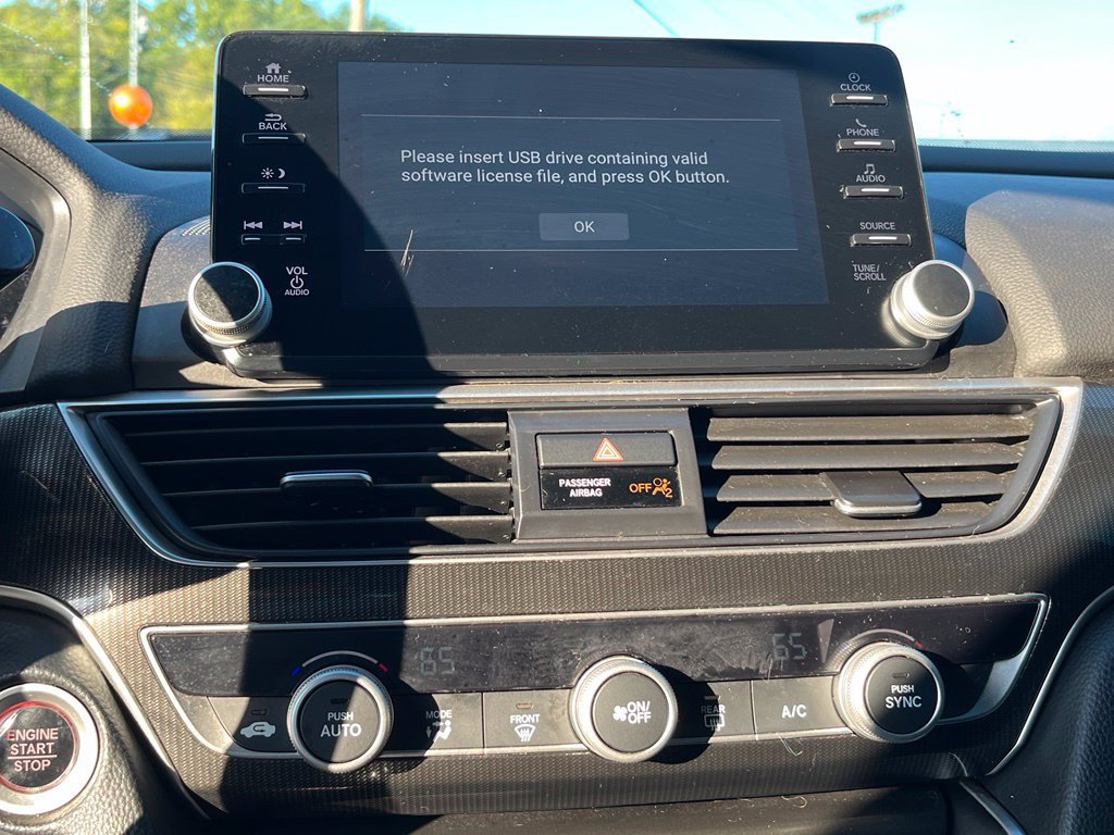 Used 2020 Honda Accord Sport image 18