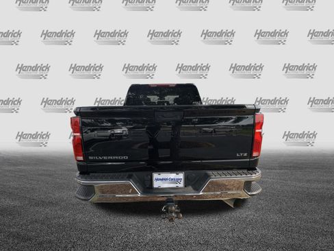 Used 2024 Chevrolet Silverado 2500 LTZ image 9