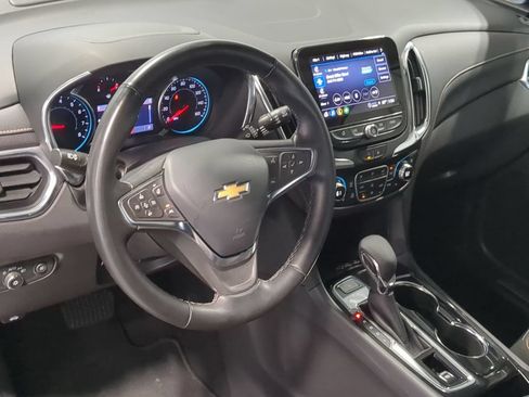 Used 2024 Chevrolet Equinox Premier AWD/4WD image 12