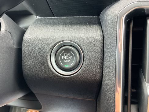 New 2026 GMC Acadia Elevation FWD image 17