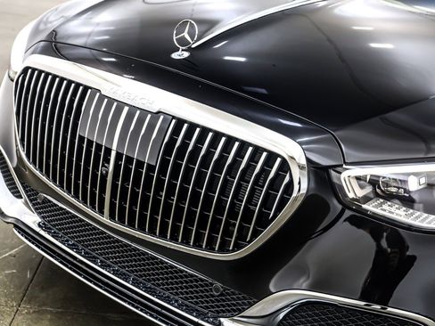 New 2026 Mercedes-Benz Maybach S 580 4MATIC image 13