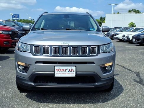 Used 2018 Jeep Compass Latitude AWD/4WD image 2