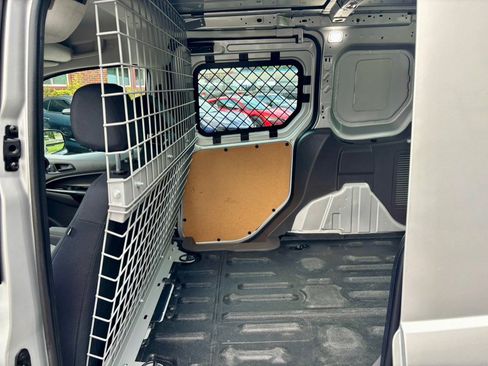 Used 2022 Ford Transit Connect XL FWD image 24