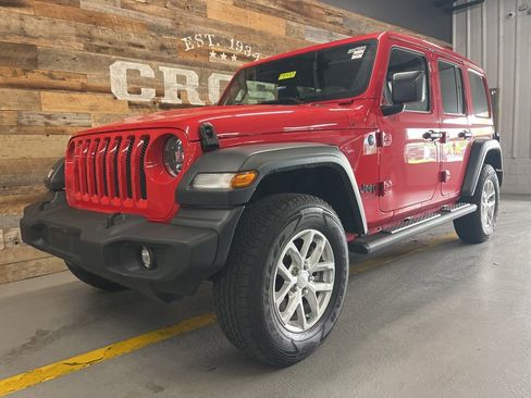 Used 2023 Jeep Wrangler Unlimited Sport w/ Sun And Sound Package AWD/4WD image 2