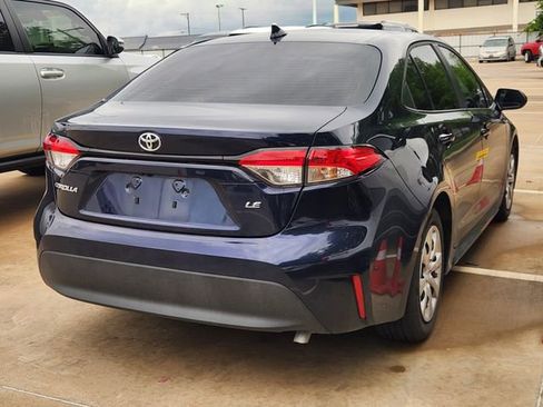Used 2026 Toyota Corolla LE FWD image 3