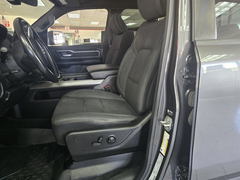 Used 2022 RAM 1500 Big Horn AWD/4WD image 9