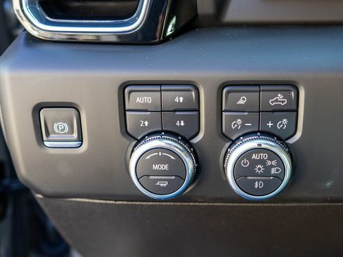 New 2025 GMC Sierra 2500 Denali w/ Denali Reserve Package AWD/4WD image 20
