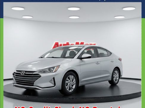 Used 2019 Hyundai Elantra SE image 2