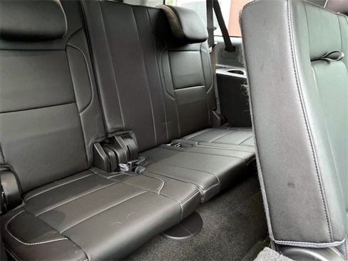 Used 2018 GMC Yukon XL SLT image 31