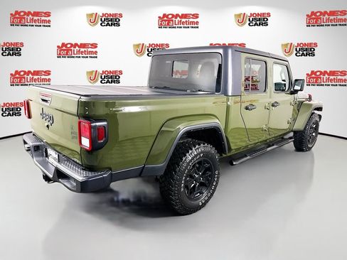 Used 2021 Jeep Gladiator Willys image 15
