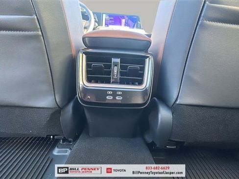 New 2025 Toyota Crown Signia Limited image 14