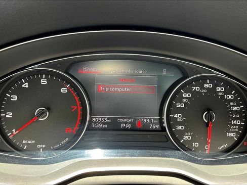 Used 2021 Audi Q5 2.0T Premium w/ Convenience Package image 24