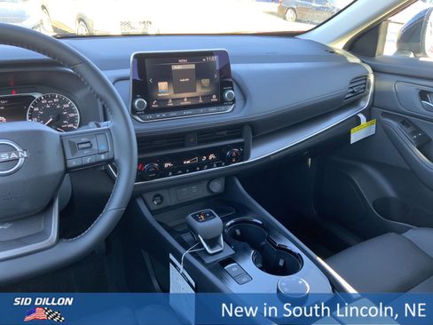 New 2026 Nissan Rogue SV image 7