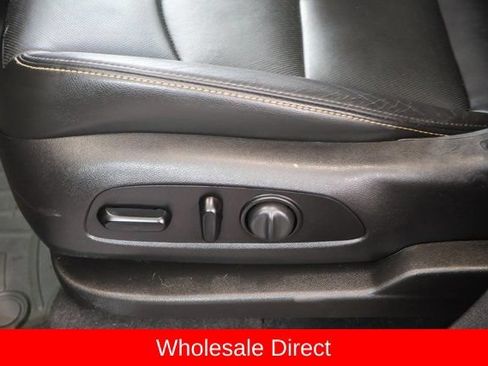 Used 2018 Chevrolet Equinox Premier AWD/4WD image 12