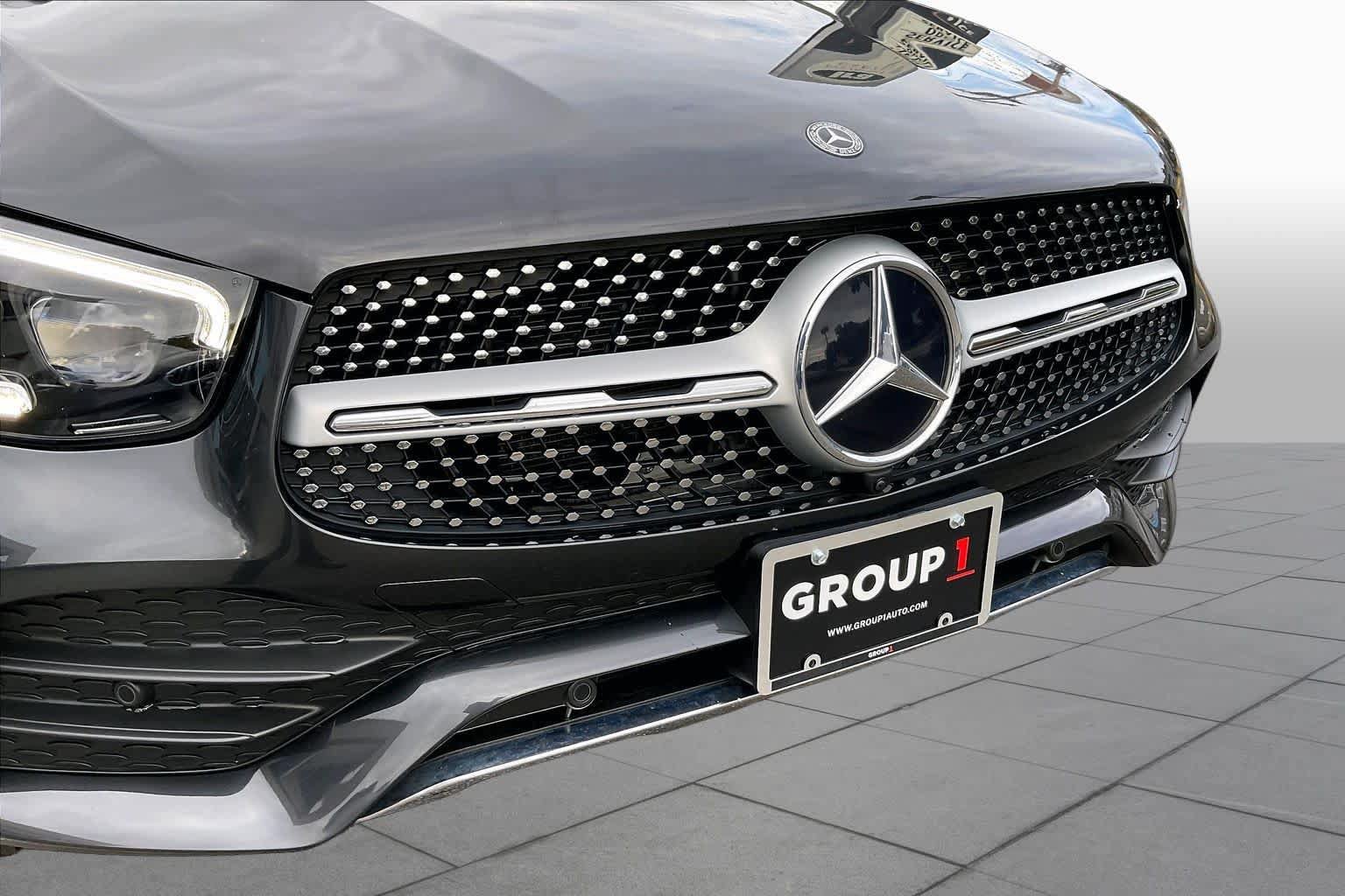 Used 2020 Mercedes-Benz GLC 300 4MATIC Coupe image 31