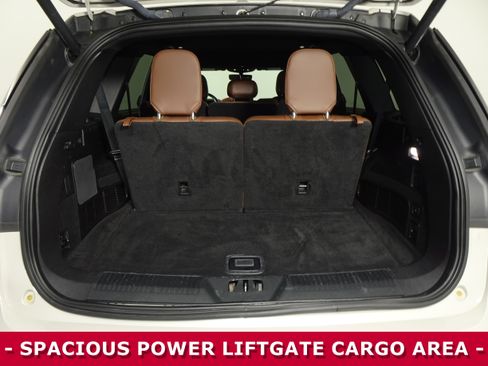 Used 2020 Lincoln Aviator Reserve w/ Class IV Trailer Tow Package image 30