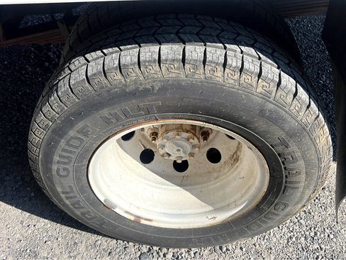 Used 2002 Ford E-450 and Econoline 450 image 24