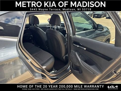 Used 2024 Kia Seltos S AWD/4WD image 34