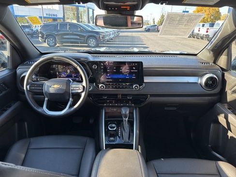 Used 2023 Chevrolet Colorado LT w/ LT Convenience Package III image 12