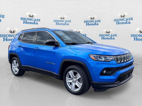Used 2022 Jeep Compass Latitude FWD image 10