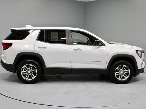 Used 2025 GMC Terrain Elevation AWD/4WD image 6