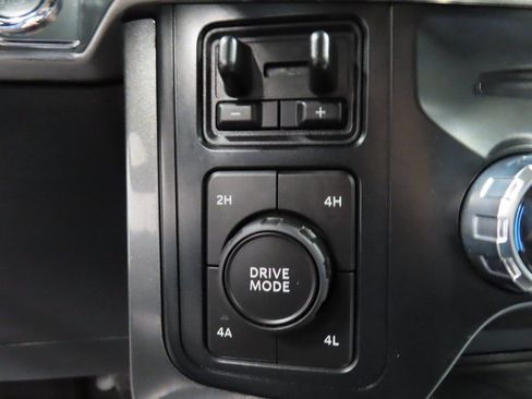 Used 2023 Ford F150 Lariat w/ Equipment Group 502A High image 45