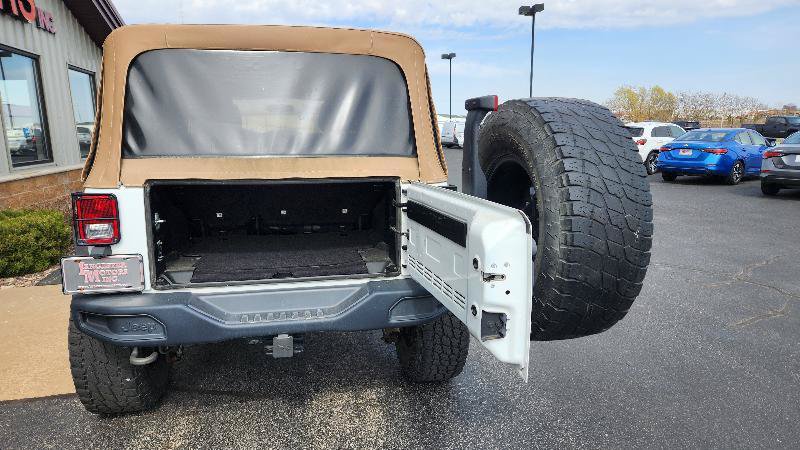 Used 2018 Jeep Wrangler Unlimited Sport AWD/4WD image 8