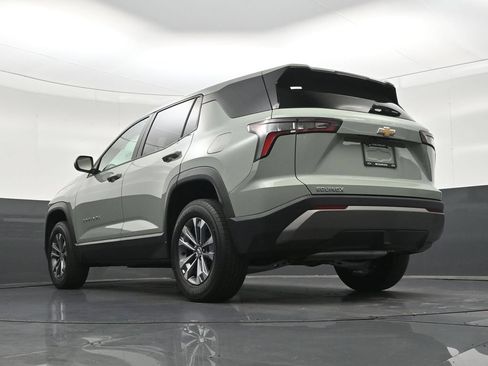 Used 2025 Chevrolet Equinox LT FWD image 25