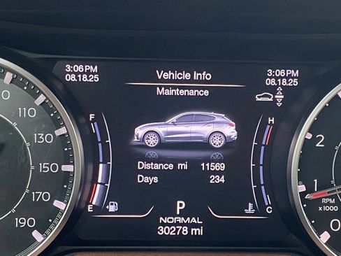 Used 2022 Maserati Levante GT image 27