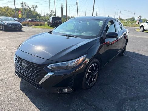 Used 2024 Nissan Sentra SV FWD image 3