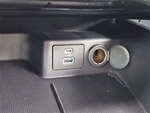 Used 2021 Ford Escape SE image 29