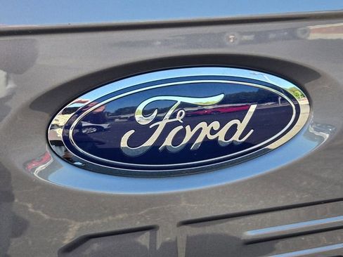 Used 2021 Ford F150 Lariat w/ Equipment Group 502A High AWD/4WD image 16