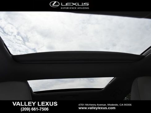 Used 2017 Lexus ES 350 w/ Navigation System Package image 7