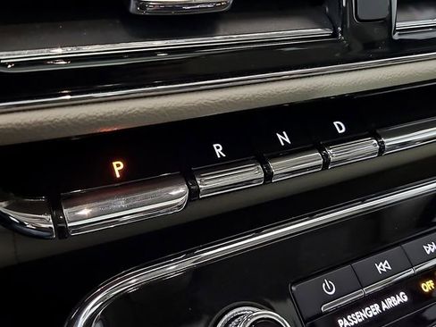 Used 2022 Lincoln Navigator Reserve AWD/4WD image 19