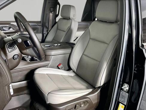 Certified 2024 GMC Yukon SLT w/ SLT Luxury Package RWD image 20